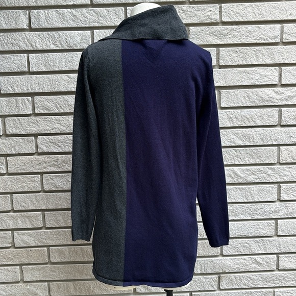 Cleo Gray and Blue Cowl Neck Sweater with Zipper Detail Sz Medium Petite - Picture 6 of 7